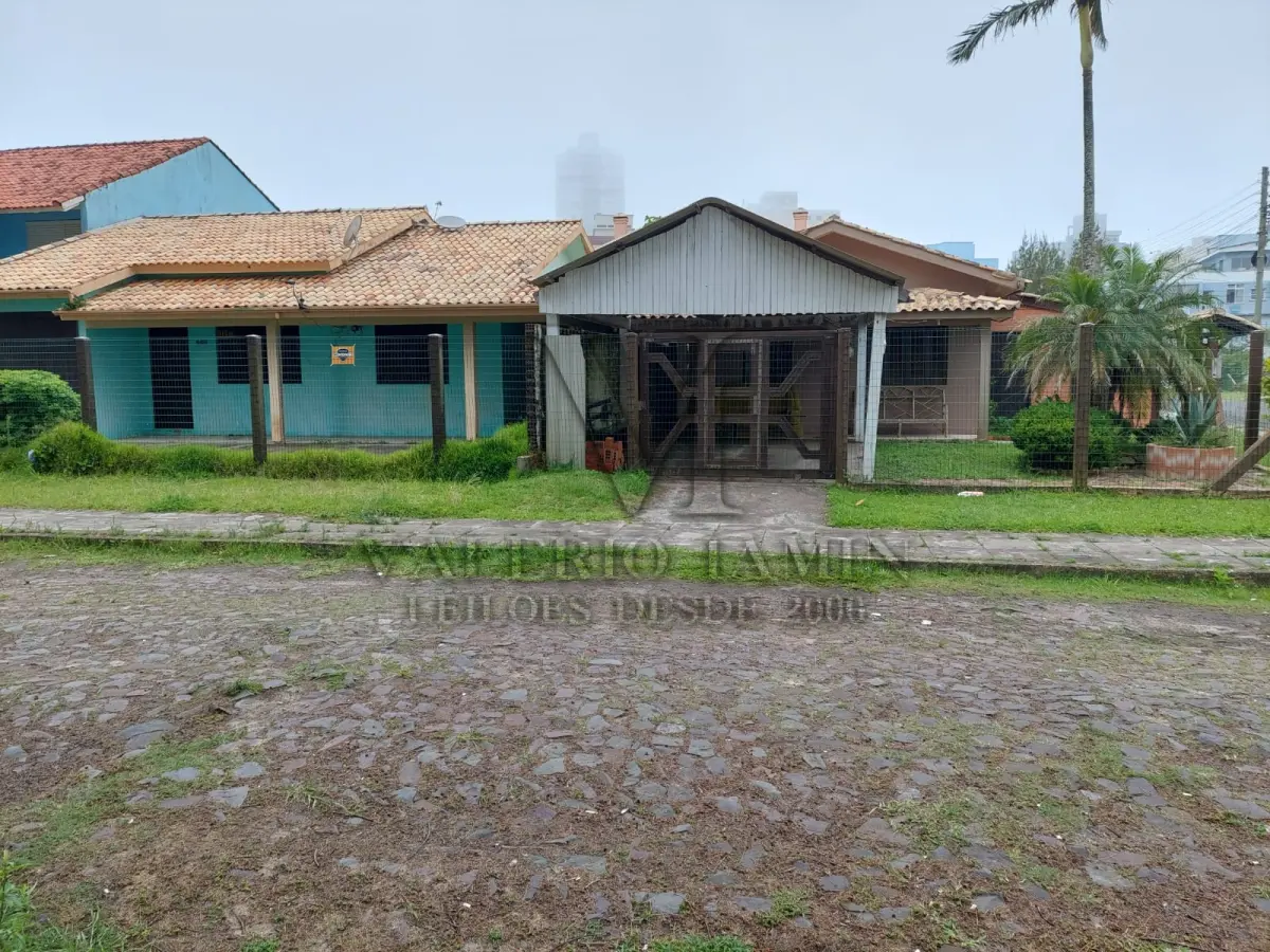 LOTE 237 - 01(UM) IMÓVEL EM ALVENÁRIA E SEU RESPECTIVO TERRENO EM TRAMANDAI