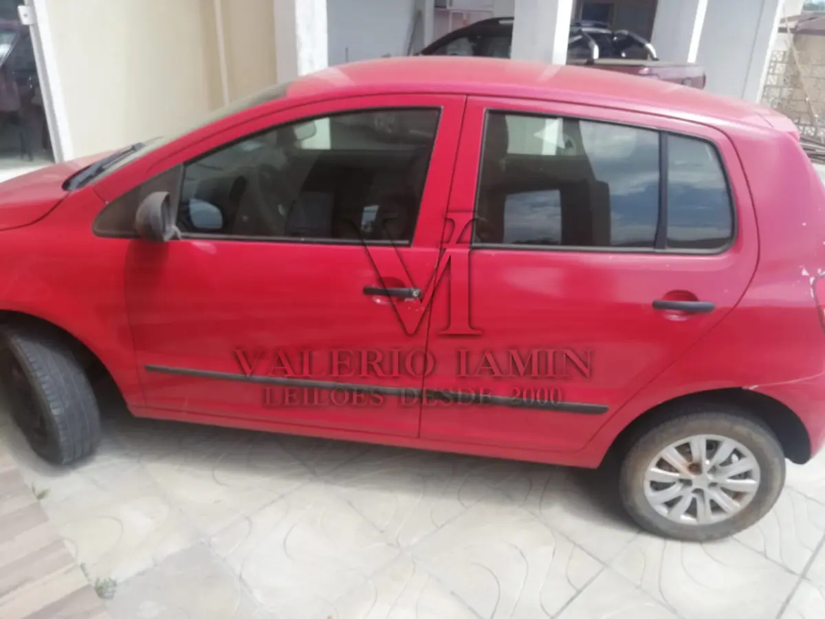 LOTE 103 - AUTOMOVEL VW FOX 1.0