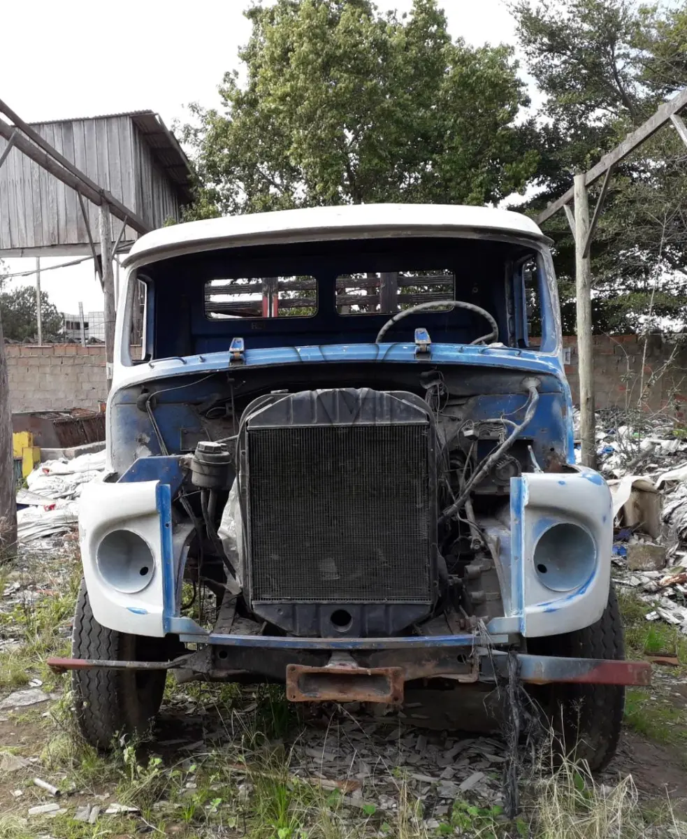LOTE 217 - CAMINHÃO MERCEDES BENZ ANO/MODELO 1973