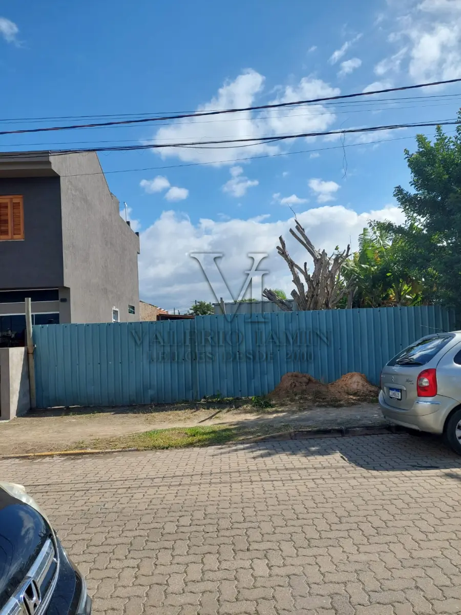 LOTE 278 - 50% de Um terreno Urbano situado na praia do Município de Xangrila/RS