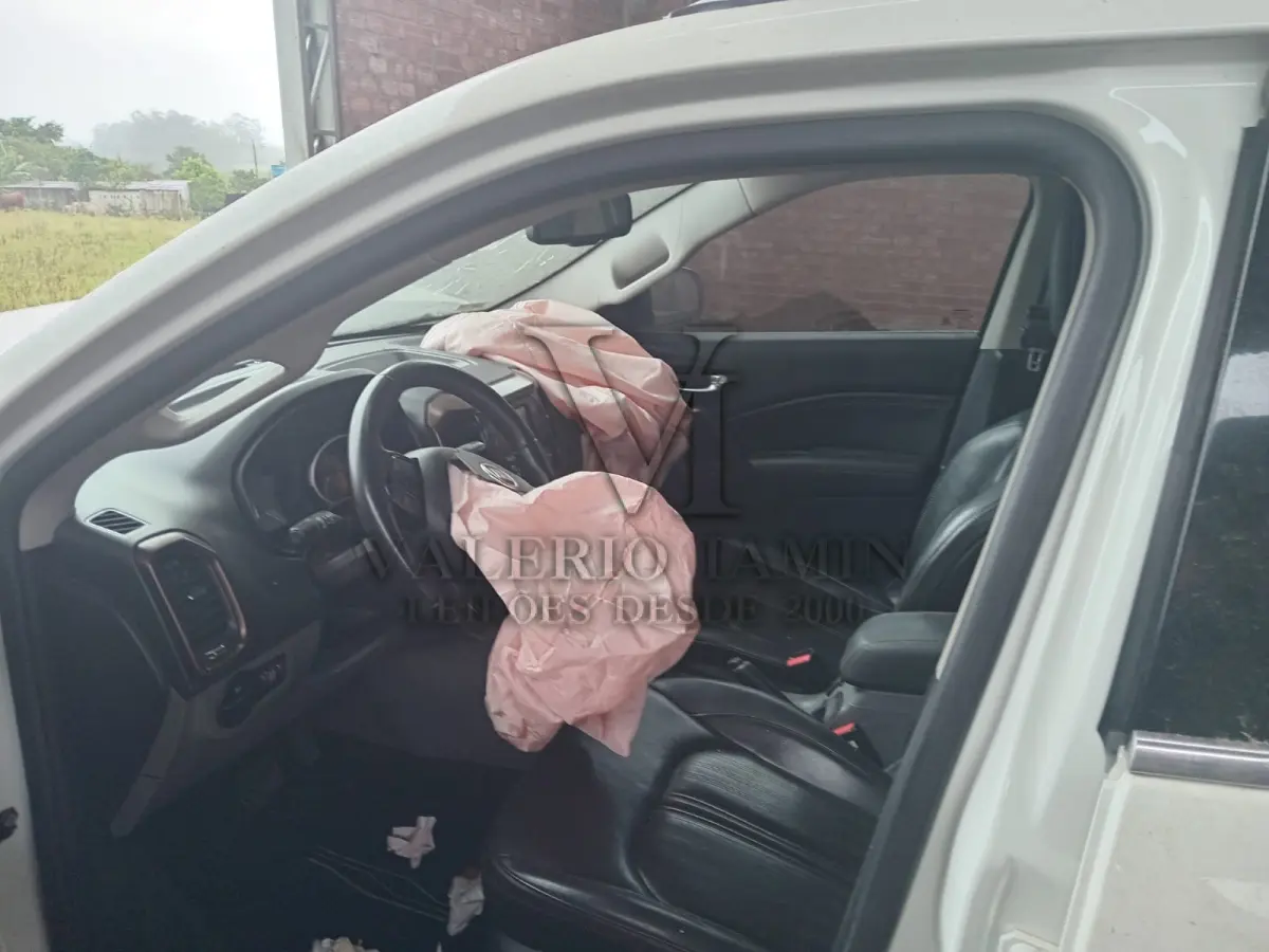 LOTE 422 - CAMINHONETE FIAT/TORO VOLCANO AT D4, ANO 2017, MODELO 2018