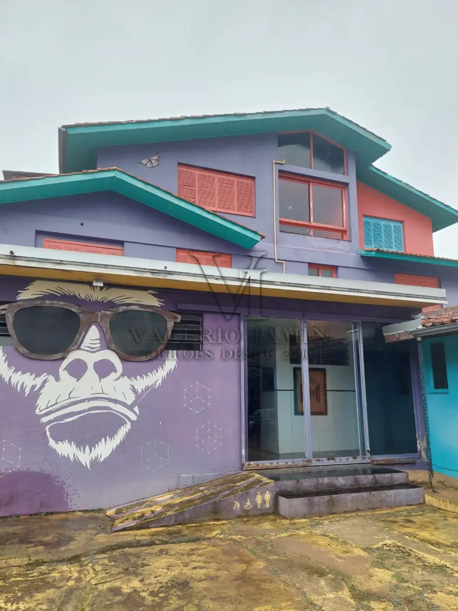 LOTE 515 - IMÓVEL – Sobrado em alvenaria localizado na Av. Guaíba nº1646 emPorto Alegre