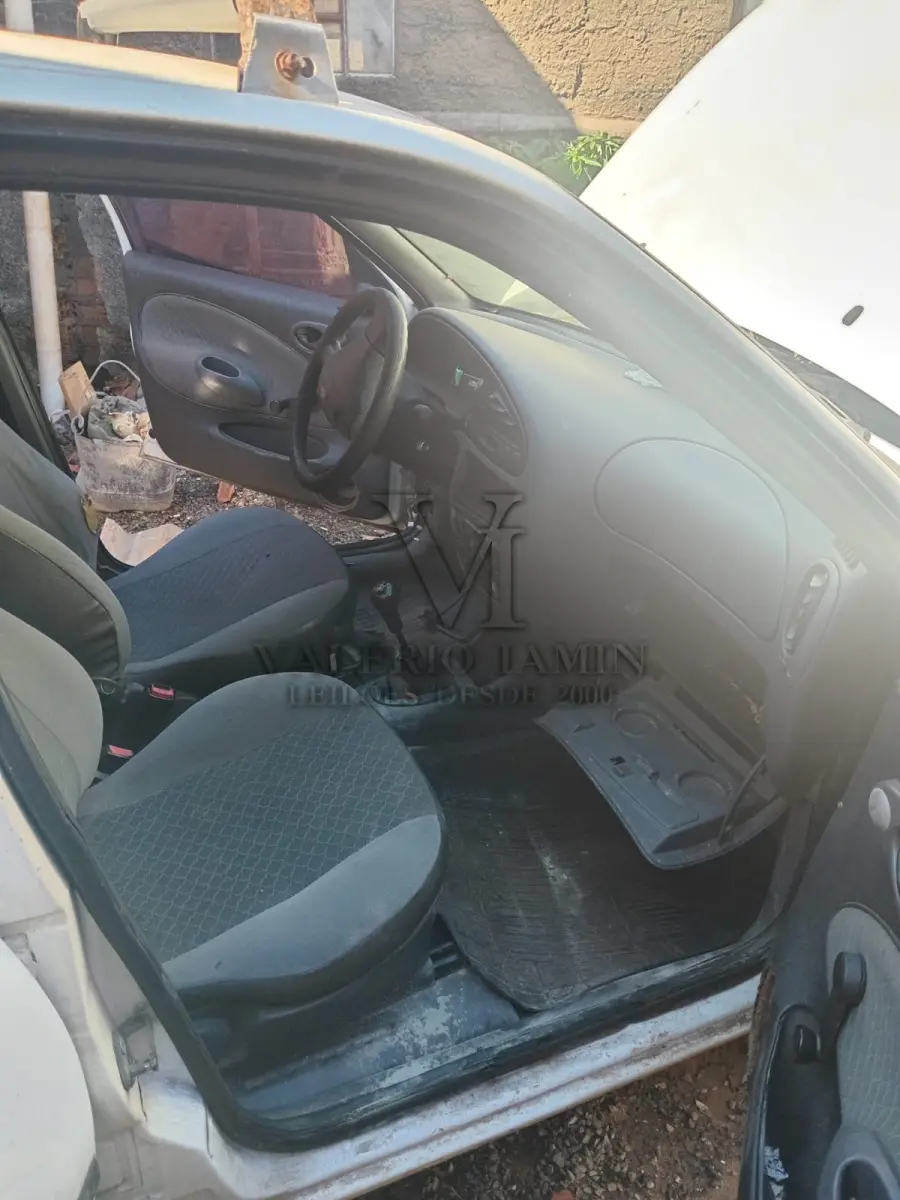LOTE 573 - Veículo Ford/Fiesta GL