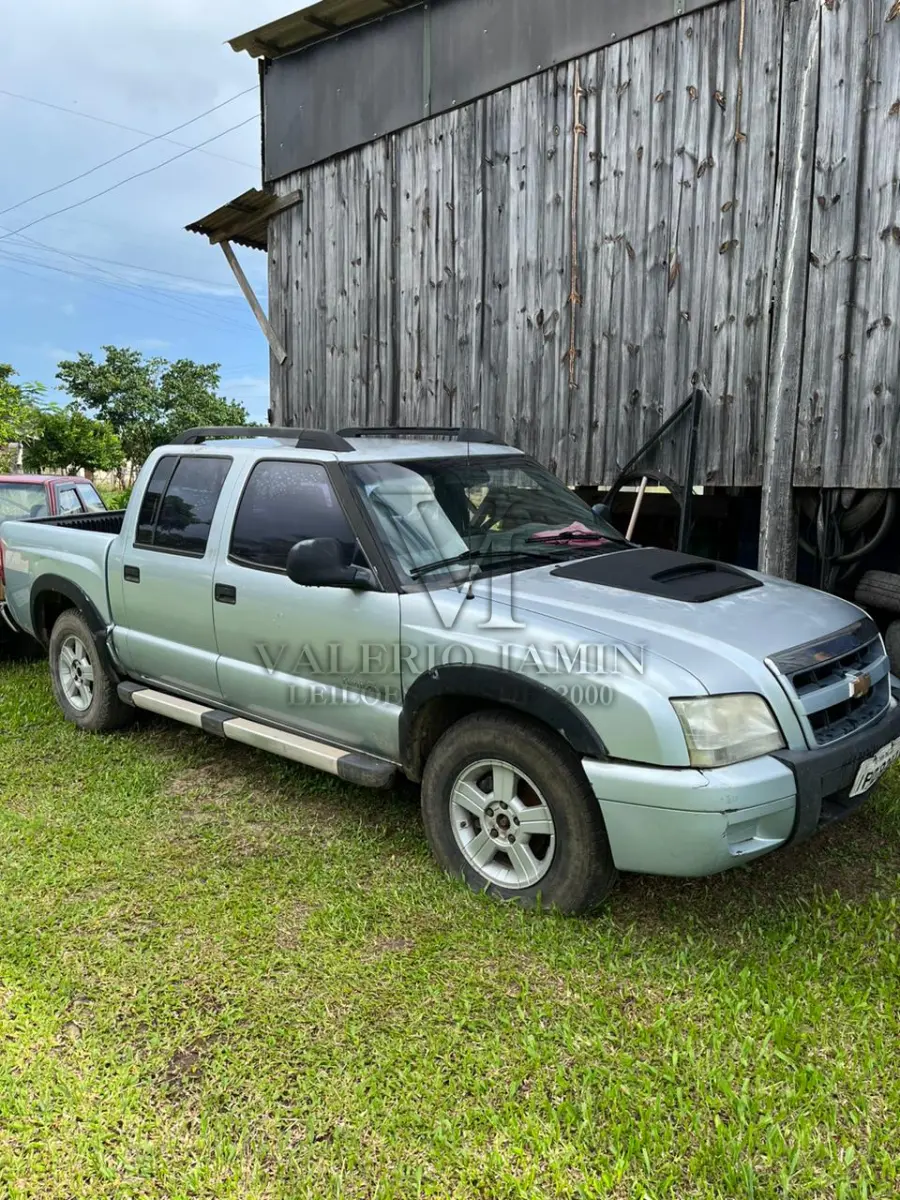LOTE 391 -  CAMIONETE GM/S10 TORNADO D 4X4