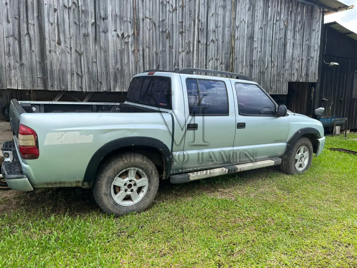 LOTE 391 -  CAMIONETE GM/S10 TORNADO D 4X4