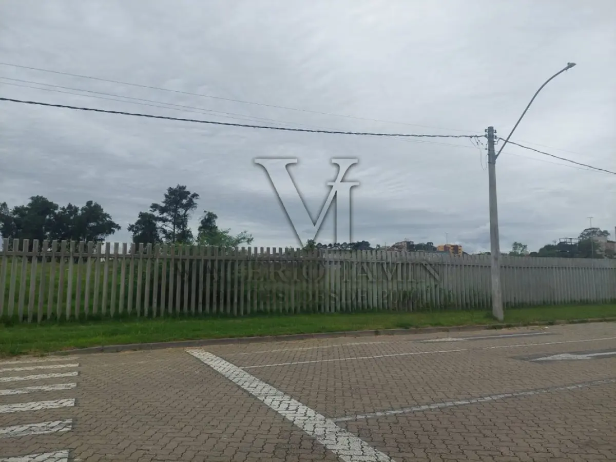 LOTE 625 - IMOVÉL: Um terreno de forma irregular lotado sob o nº3900 da Avenida Sertório, com 10.119,51m²