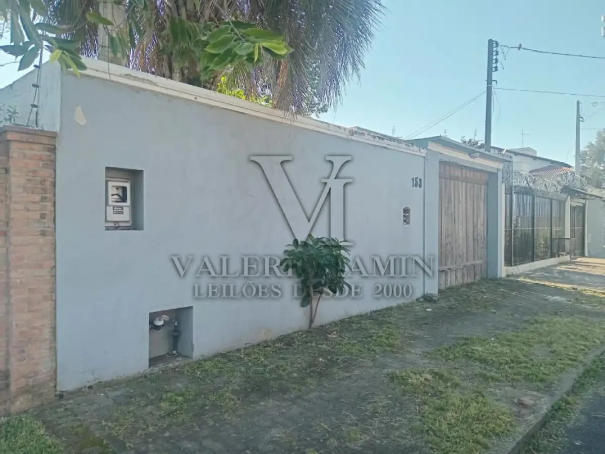 LOTE 669 - UM IMÓVEL na rua Lindolfo Collor nº153 Centro Sapucaia do Sul
