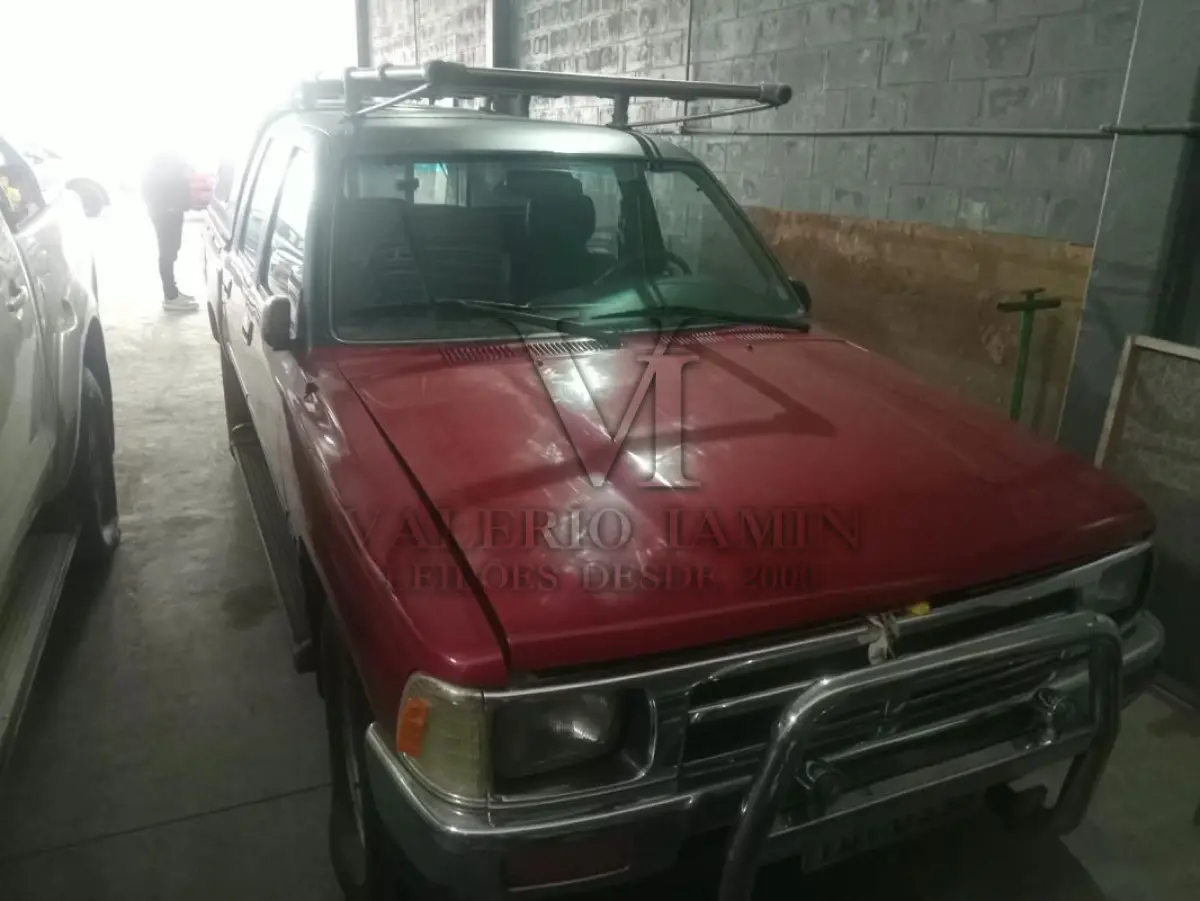 LOTE 661 - IMP/TOYOTA HILUX 4X2 CD