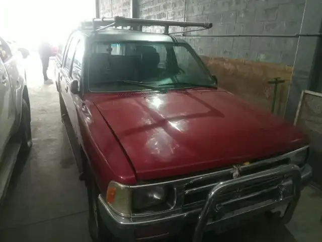 IMP/TOYOTA HILUX 4X2 CD