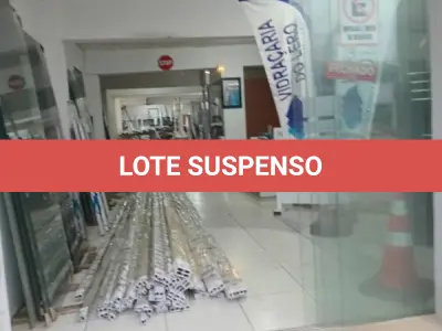 LOTE 596 - Um Prédio Comercial de alvenaria