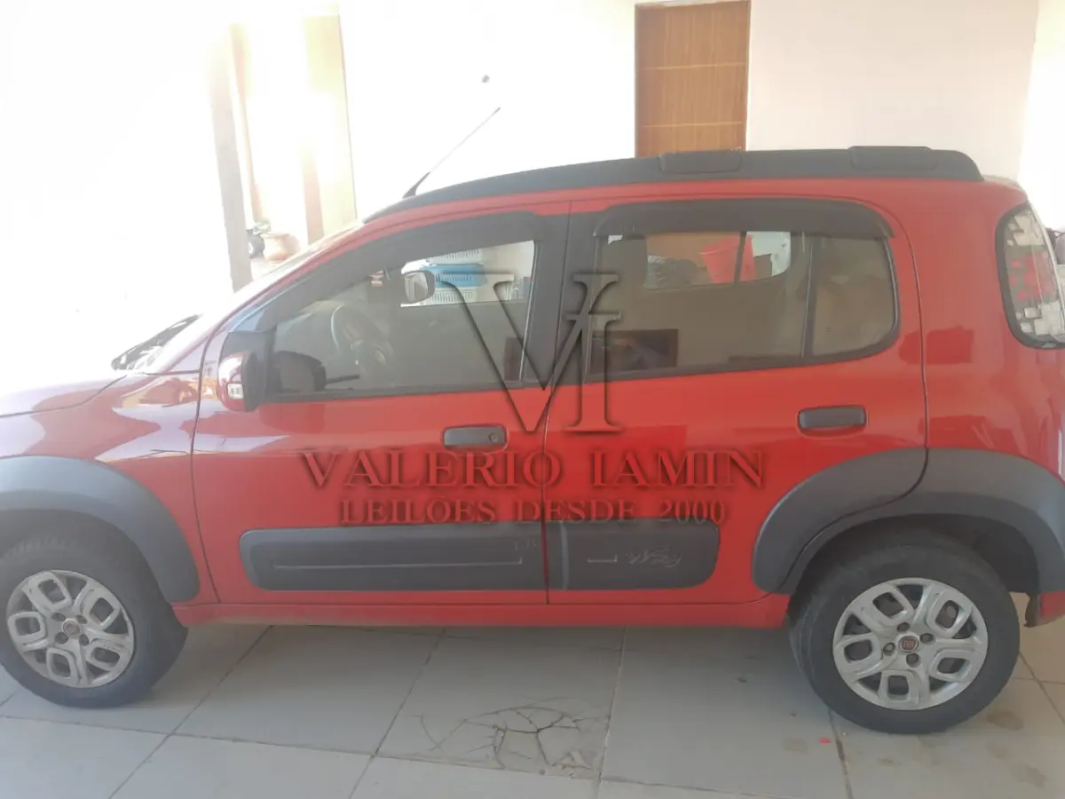 LOTE 18 - 01 VEICULO FIAT UNO