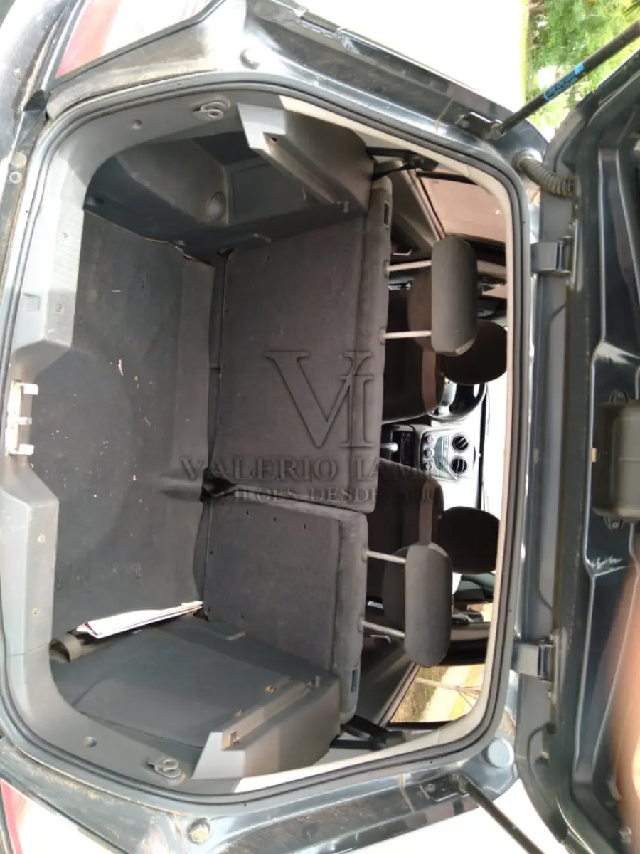 LOTE 145 - AUTOMÓVEL I/CHEVROLET AGILE LTZ