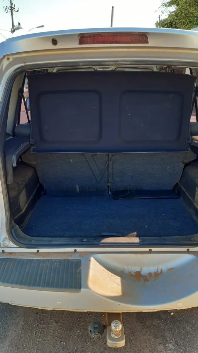 LOTE 146 - UM AUTOMOVEL MMC PAJERO TRA