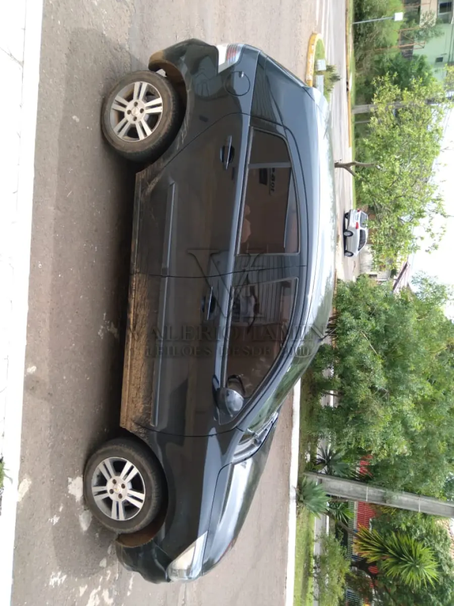 LOTE 145 - AUTOMÓVEL I/CHEVROLET AGILE LTZ