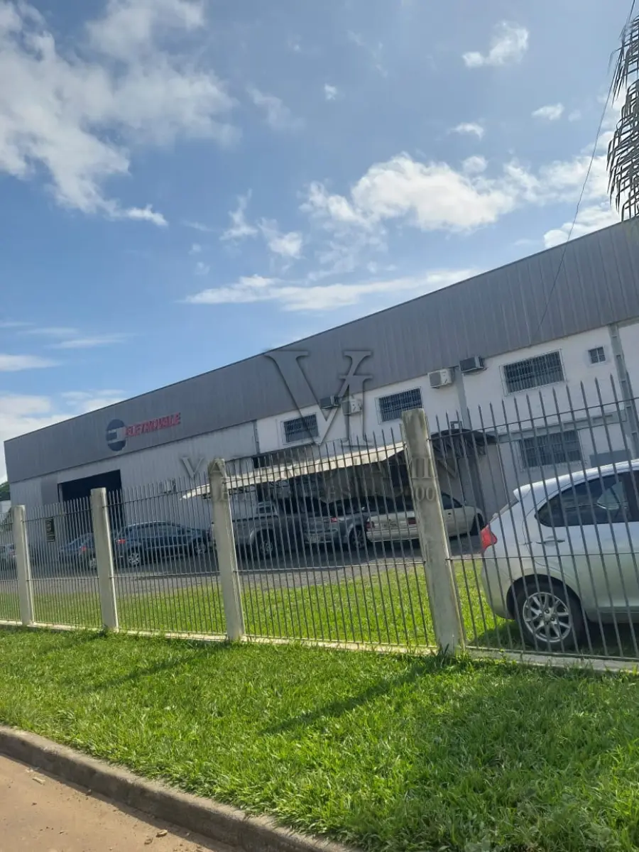 LOTE 509 - Duas áreas somadas constituem uma metragem de 6320,80m², sendo nas áreas foram construídos vários Pavilhões com Estruturas Metálicas