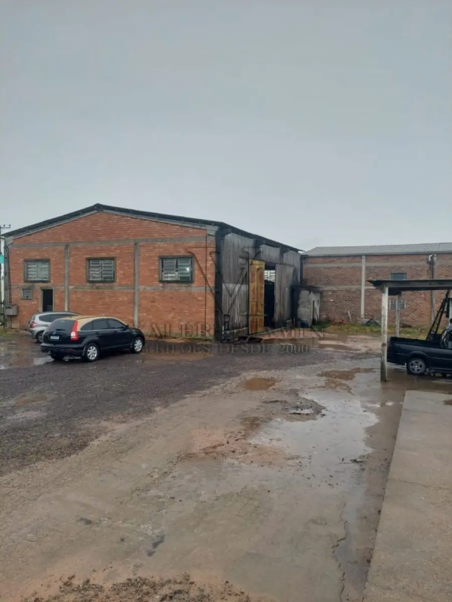 LOTE 603 - UM PAVILHÃO E SEU RESPECTIVO TERRENO URBANO