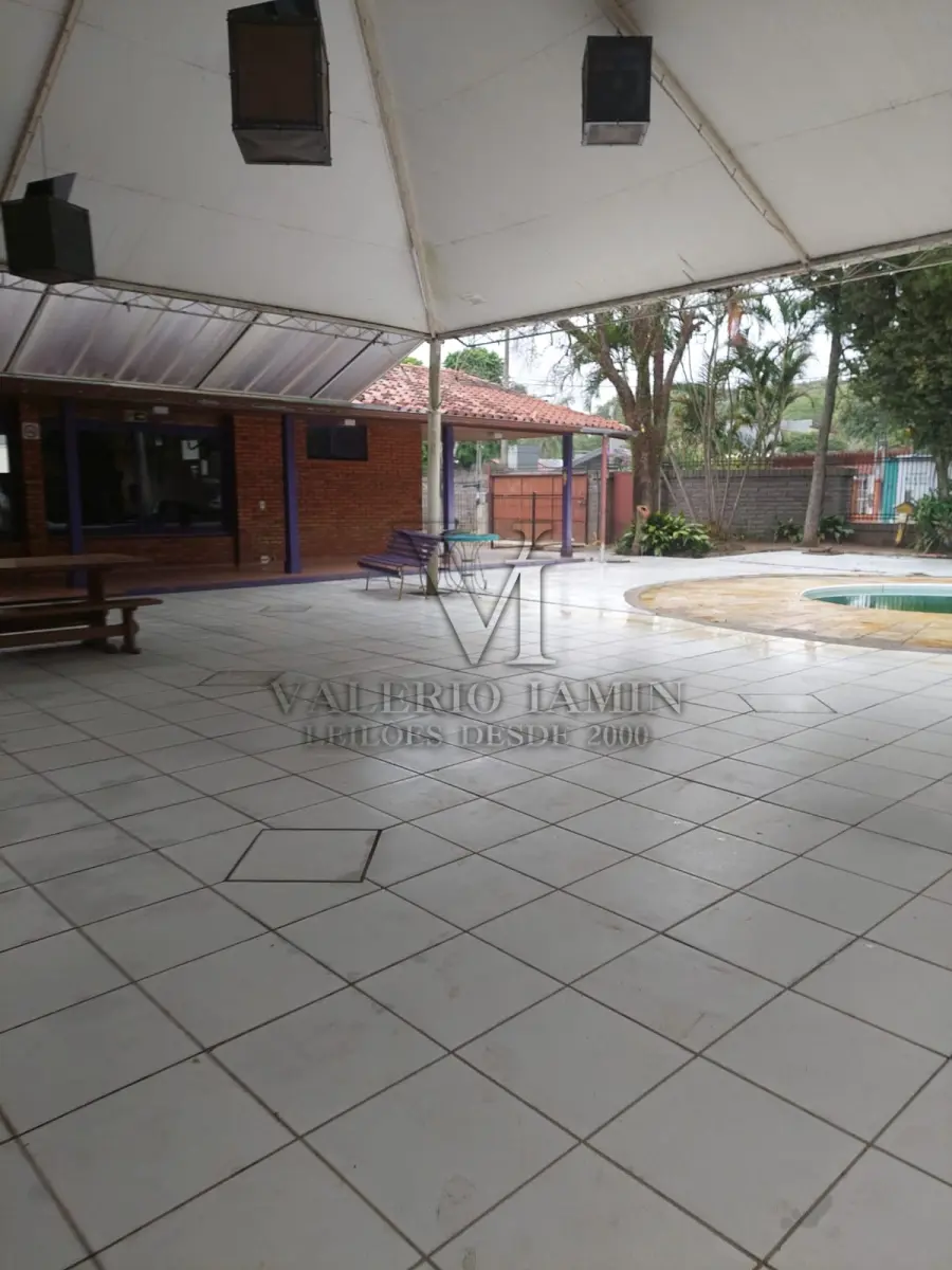 LOTE 515 - IMÓVEL – Sobrado em alvenaria localizado na Av. Guaíba nº1646 emPorto Alegre