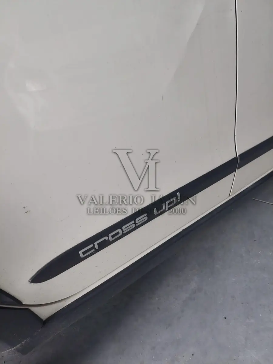 LOTE 433 - VEICULO VW/UP CROSS MA