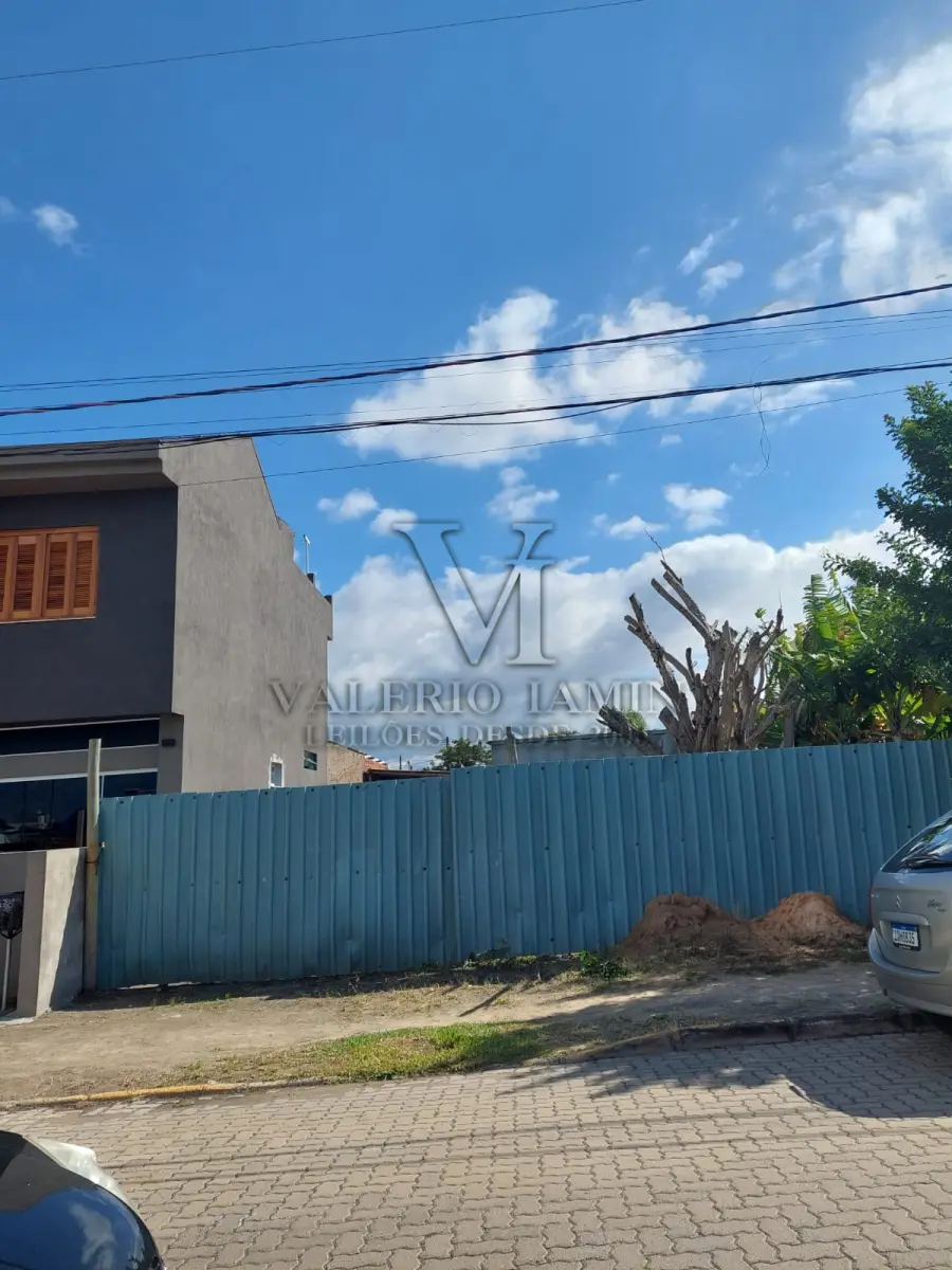 LOTE 278 - 50% de Um terreno Urbano situado na praia do Município de Xangrila/RS