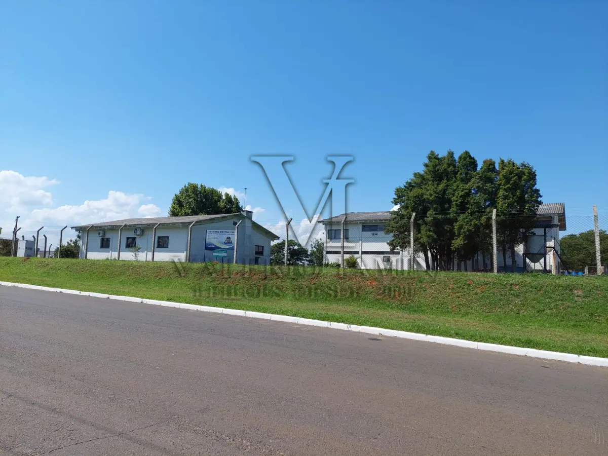 LOTE 260 - Um terreno com área de seis mil e quinhentos e sessenta e três metros quadrados (6.563,00m ²).