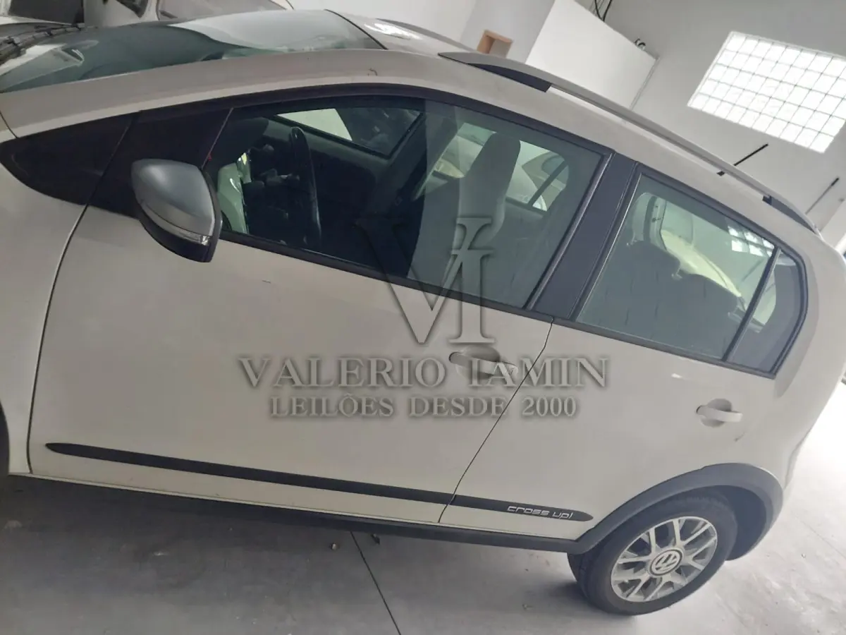 LOTE 433 - VEICULO VW/UP CROSS MA