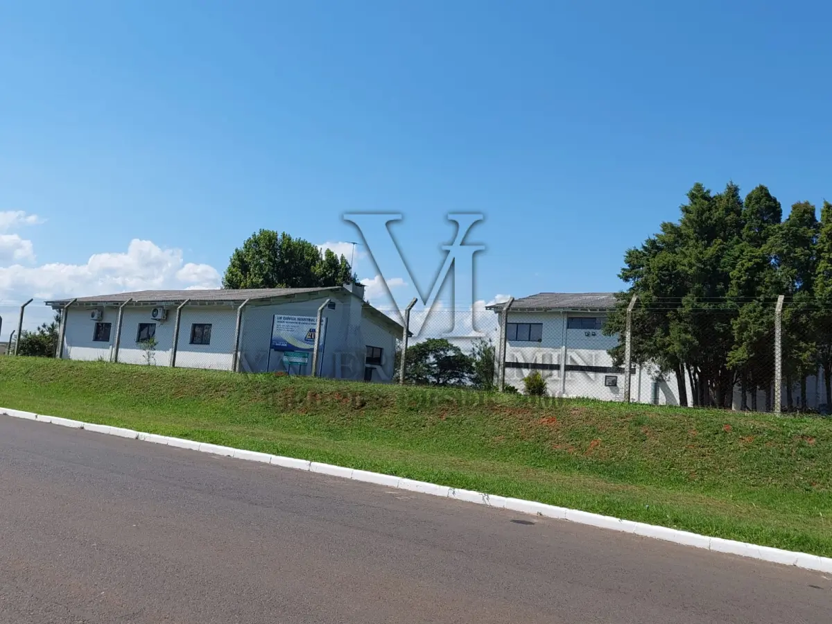 LOTE 260 - Um terreno com área de seis mil e quinhentos e sessenta e três metros quadrados (6.563,00m ²).