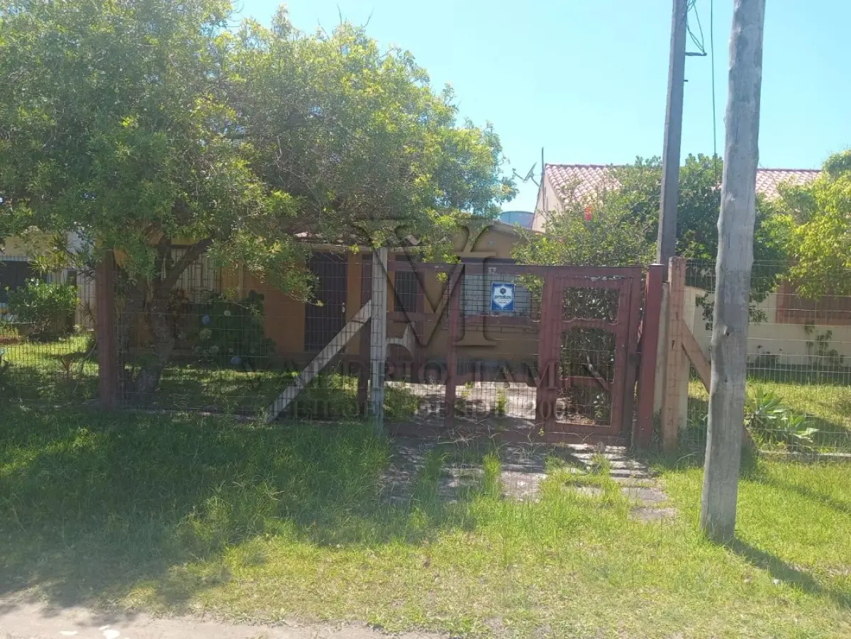 LOTE 634 - Prédio residencial  e um anexo em alvenaria e seu respectivo terreno próprio para uso residencial na rua Fernando Noronha nº2527 no Balneário Nova Tramandaí/RS