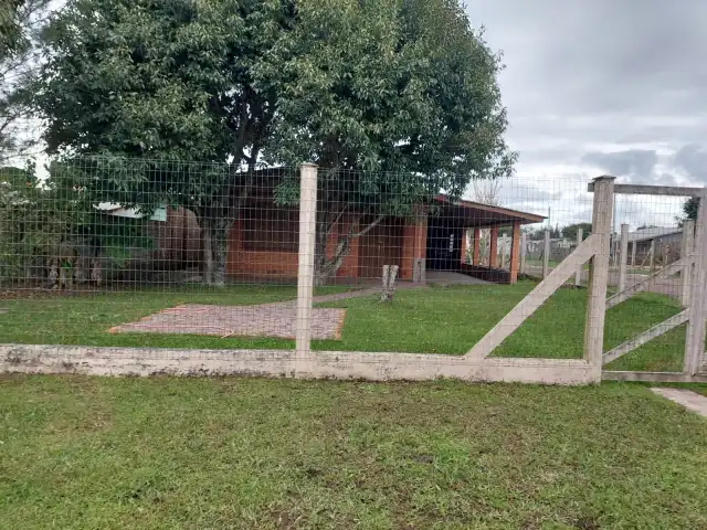TERRENO URBANO, situado neste município no Balneário Albatroz
