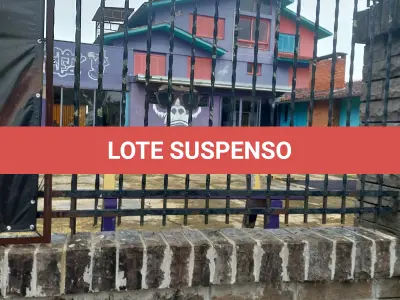 LOTE 515 - IMÓVEL – Sobrado em alvenaria localizado na Av. Guaíba nº1646 emPorto Alegre