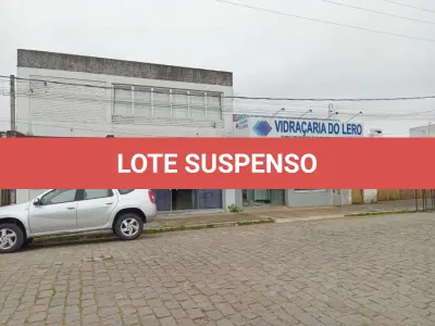 LOTE 596 - Um Prédio Comercial de alvenaria