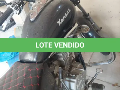 LOTE 502 - Uma Motocicleta DAFRA/KANSAS 150
