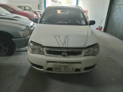 LOTE 417 - UM AUTOMOVEL FIAT/PALIO FIRE, ANO/MODELO 2015