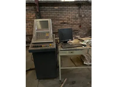 LOTE 595 - UMA PUNCIONADEIRA EUROMAC ZX 1250/30