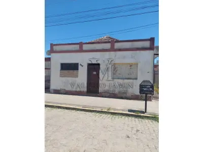 LOTE 456 - TERRENO com área superficial de 395,78m², situado na zona urbana desta cidade de Tapes/RS