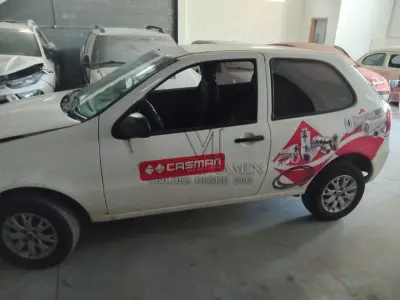 LOTE 417 - UM AUTOMOVEL FIAT/PALIO FIRE, ANO/MODELO 2015