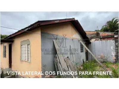LOTE 571 - Um imóvel em Alvenaria e seu respectivo Terreno, com área superficial de (441,10m²)