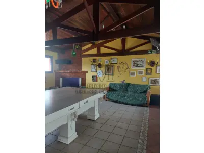 LOTE 515 - IMÓVEL – Sobrado em alvenaria localizado na Av. Guaíba nº1646 emPorto Alegre