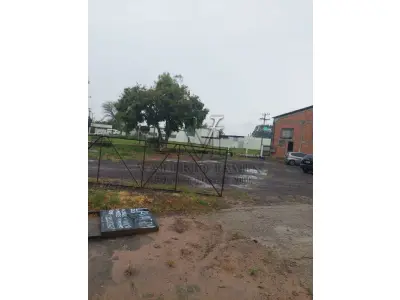 LOTE 603 - UM PAVILHÃO E SEU RESPECTIVO TERRENO URBANO