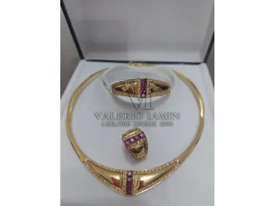LOTE 622 - 01(uma) Gargantilha de 18K e Brilhante Rubi, 01(uma) Pulseira de 18K e Brilhante Rubi  e 01(um) Anel de 18K e Brilhante Rubi