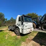 LOTE 445 - CAMINHÃO TRATOR FORD/CARGO 4331, ANO/MODELO 2004