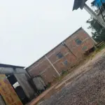 LOTE 603 - UM PAVILHÃO E SEU RESPECTIVO TERRENO URBANO
