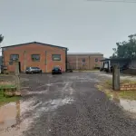 LOTE 603 - UM PAVILHÃO E SEU RESPECTIVO TERRENO URBANO