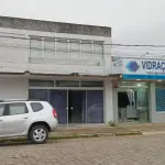 LOTE 596 - Um Prédio Comercial de alvenaria