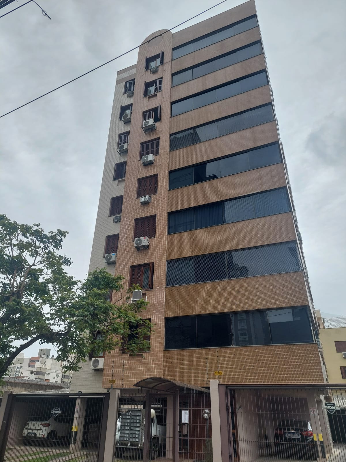 APARTAMENTO Nº202 E BOX DE ESTACIONAMENTO Nº10, DO CONDOMINIO EDIFICIO ILHA DI HA DI CAPRI