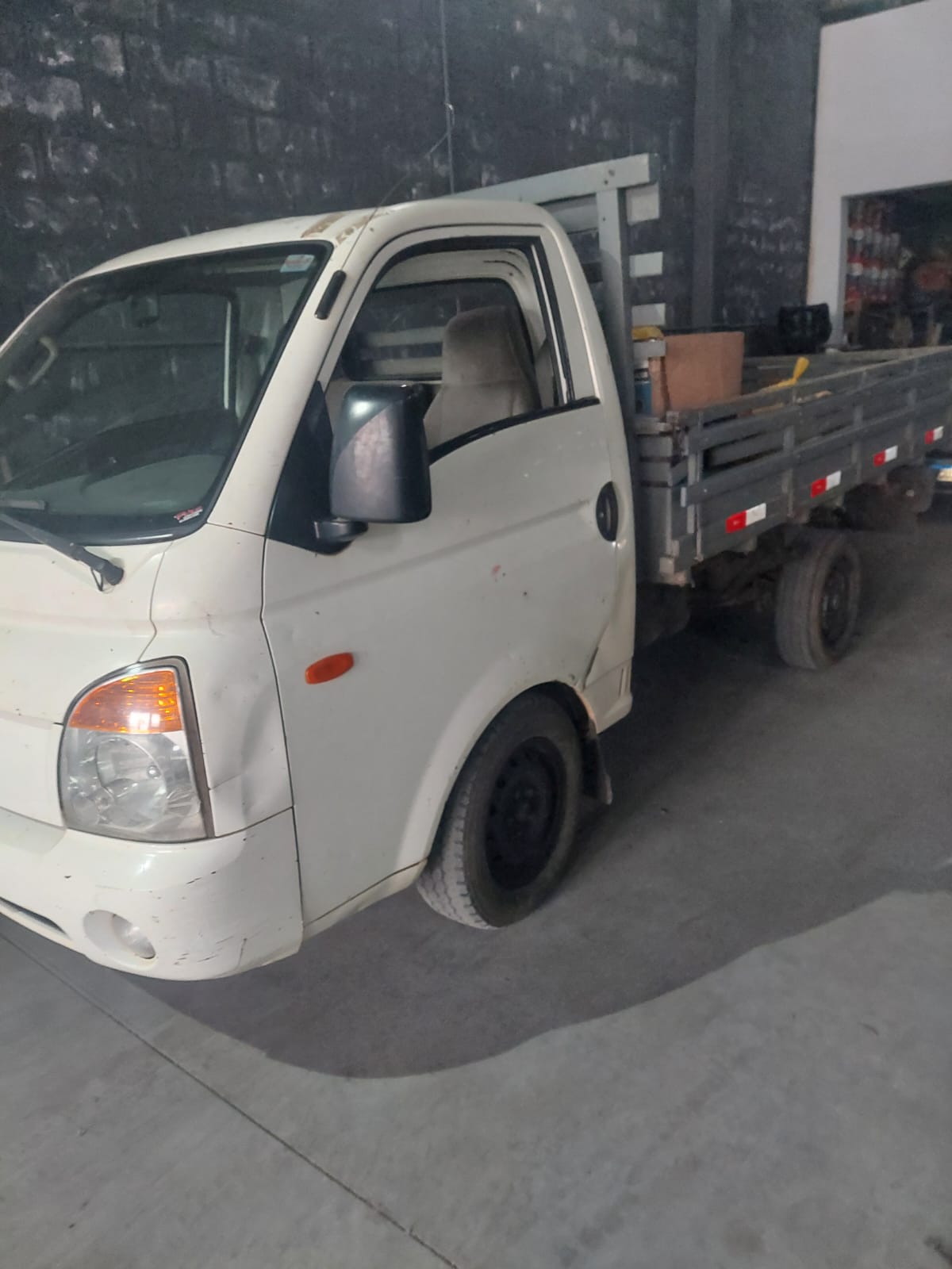 CAMINHONETE I/HYUNDAI HR HDLWBSC, Tipo Carga E AUTOMOVELCHEVROLET/CELTA 1.0L LS
